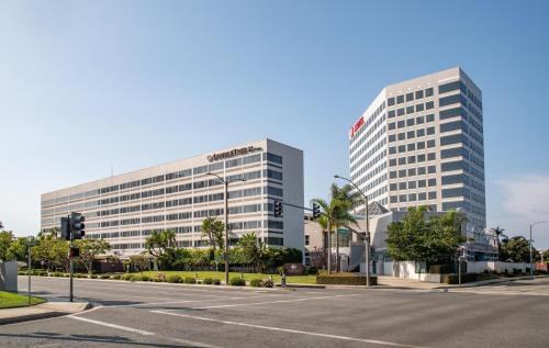 DoubleTree by Hilton LAX - El Segundo, El Segundo