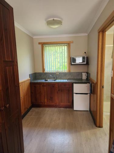 Cozinha, Kentish Hills Retreat in Sheffield
