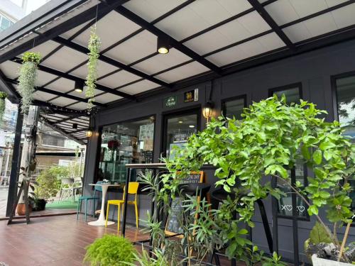 S Hostel sukhumvit 48Near Phrakanong BTS station - image 7