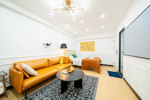 Shanghai Hills & Zinn Changle Road Homestay - Shanghai