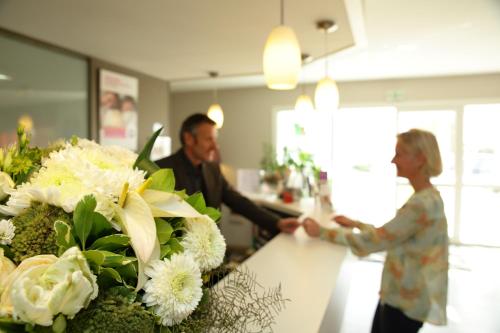 チェックイン/アウト（エクスプレス）