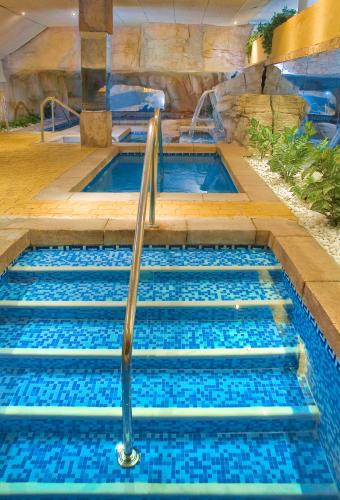 Senator Cádiz Spa Hotel - image 3