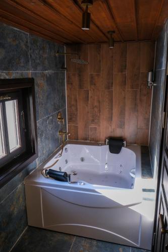 Doccia, Gulce Kosk Hotel & Restaurant in Amasya