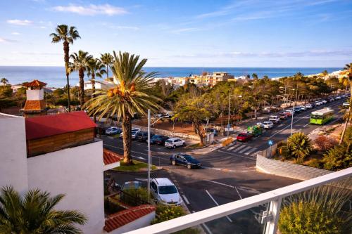 Costa Adeje Apartment, Sea View, 2 Bathrooms, Near Siam Park, Adeje