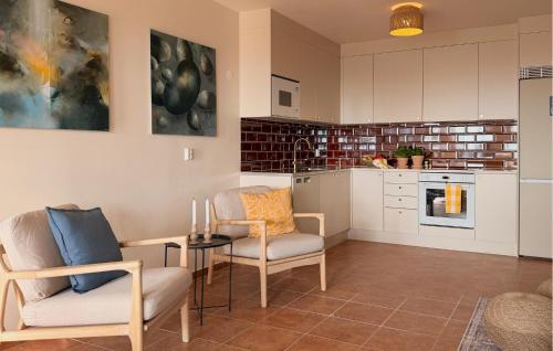 virtuve, Pet Friendly Apartment In Glemmingebro With Wifi in Glemmingebro