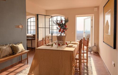 virtuve, Pet Friendly Apartment In Glemmingebro With Wifi in Glemmingebro