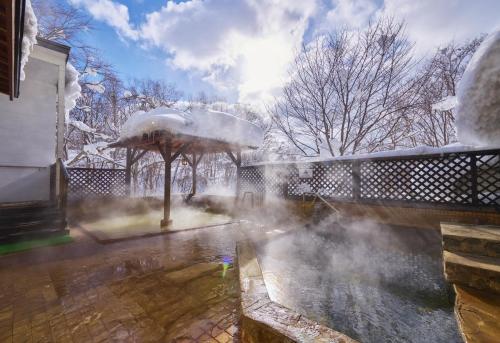 Thermalbad, Niseko Grand Hotel in Niseko