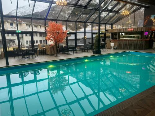 泳池, Grand Hotel Skei - Unike Hoteller in 史凱伊約斯泰爾