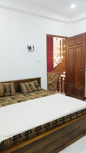 Ruk Mountain Hotel in باليكيلي