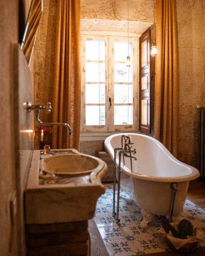 Iekārtas, Relais il Convento in Palacadžo