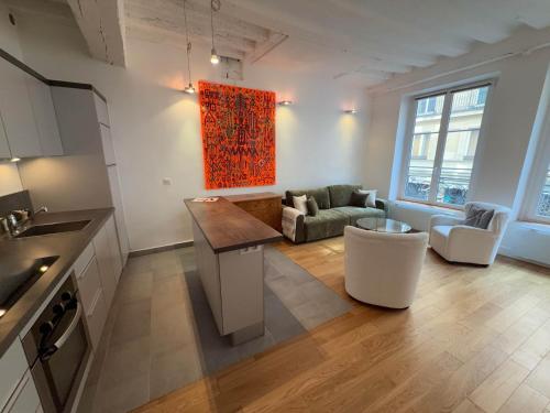Honore Nest - Elegant 1BR unit in Saint-Honore district - image 4