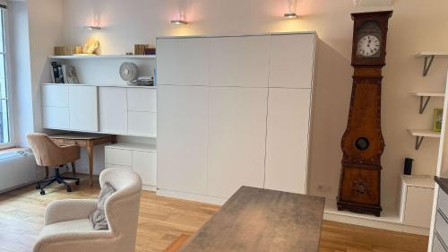 Honore Nest - Elegant 1BR unit in Saint-Honore district - image 5