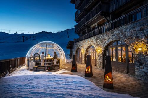 Restaurant, Hotel Les Suites du Montana by Les Etincelles in Les Almes
