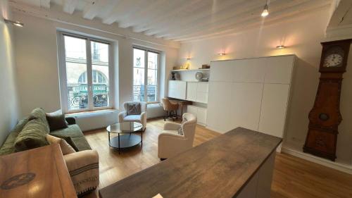 Honore Nest - Elegant 1BR unit in Saint-Honore district - image 3