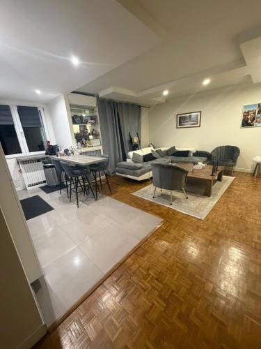 appartement 65m in Chatillon