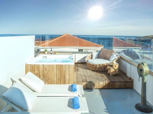 Castel Abaso Boutique Apartments by Explore Andros, Ándros