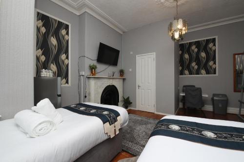 Guestroom, Woodville Lodge Leeds Free Parking Direct Bus to City Centre&nbsp; in Hunslet Carr