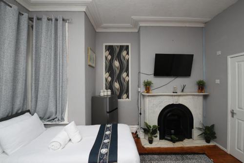 Woodville Lodge Leeds Free Parking Direct Bus to City Centre&nbsp; in Hunslet Carr