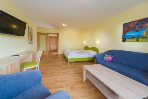 Almfrieden Hotel & Romantikchalet - image 7
