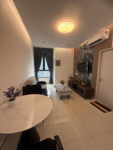 Luxury BeCentral i-City 2B Suite Bridge to i-City Mall in Shah Alam