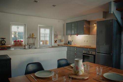 virtuve, La petite maison in Charge (Centre)