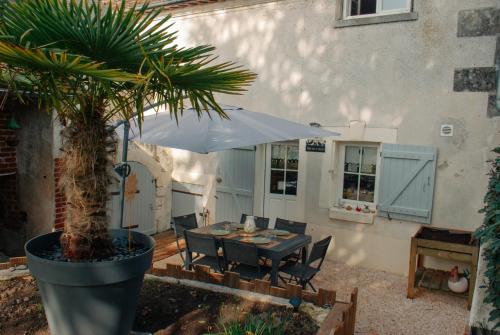 Balkons/terase, La petite maison in Charge (Centre)