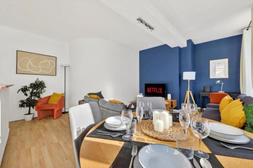 Quartier Bastille Charonne 2 Bedroom Apartment with Netflix - image 9