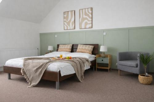 彼托澤瓦斯高爾夫酒店 (Hotel Golf Bitozeves) in 扎泰茨