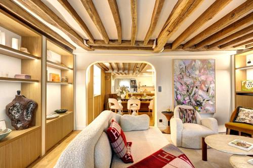 Luxury Terrace Flat Champs-Elysees