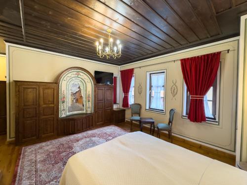 RAHAT Guest House in Old Town - Free Private Parking - image 2