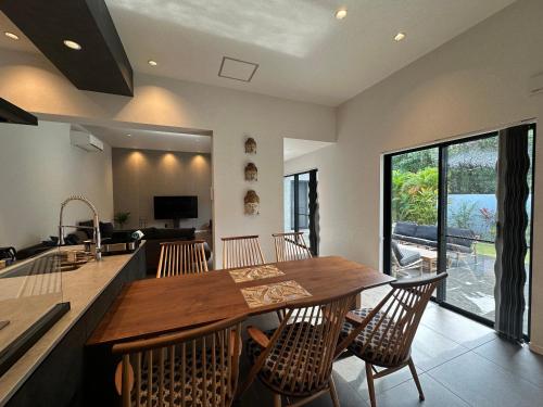 専属シェフのおもてなしTHE HERO VILLA 米原ビーチリゾートIshigaki in Yonehara Beach
