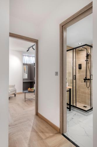 Athenian Heart Suites - main image