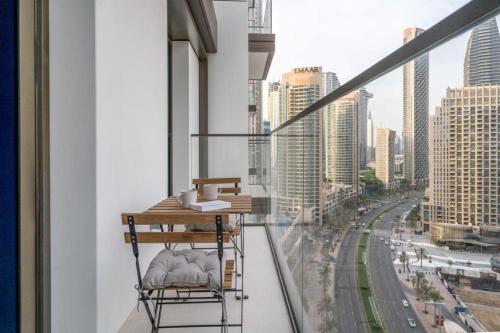1 BR Apt Luxury at Burj Crown | All Bills Included - image 4