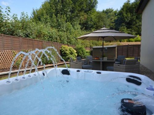 3 Bed in South Molton oc-62655