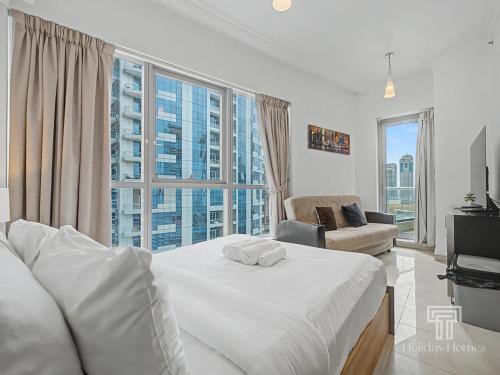 Marina Views | Corner Unit | Luxury Studio - image 3