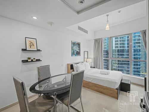 Marina Views | Corner Unit | Luxury Studio - image 8
