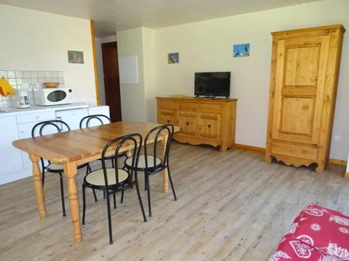 Les Prés-ronds 23 - Piscine - WIFI (Les Pres-ronds 23 - Piscine - WIFI) in La Chapelle-en-Valgaudémar