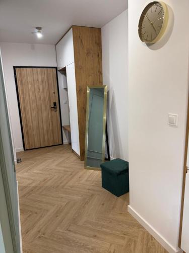 Skytravel Apartment Pileckiego- Near Modlin Airport in Чоснув