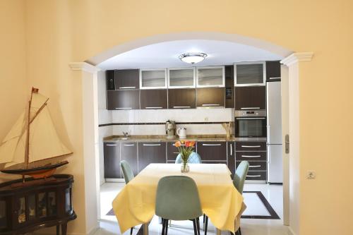 Sunshine of Montenegro - Family Oasis 4