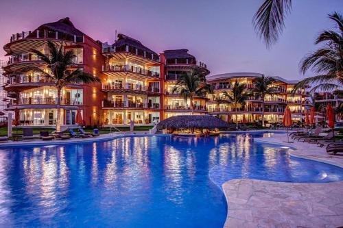 2 Beds 2 Baths Main Floor with Amazing Ocean Views in Chano