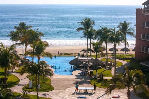 2 Beds 2 Baths Main Floor with Amazing Ocean Views in Chano