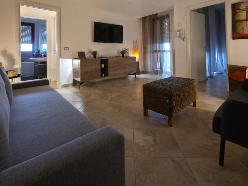 Facilities, APT-Large Private Terrace - Sleeps 6 - Close to Bari Airport - Spacious and Relaxing-DDN House in San Paolo