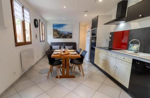 Maison avec entrée privée à Aiguillon (Maison avec entree privee a Aiguillon) in Saint-Jean-d'Aigues-Vives