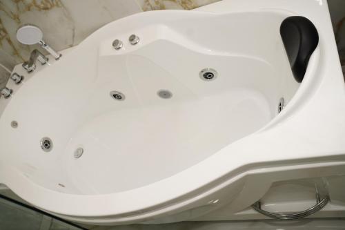 Hotel Grand Orchard - image 13