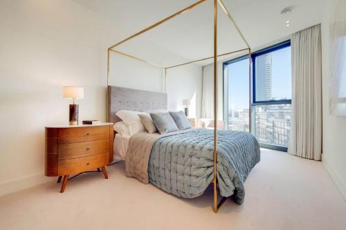 Chelsea Island Four Bedroom Penthouse with Infinite Impressions - image 13