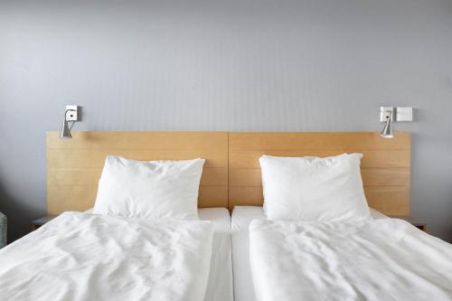 Standard Twin Room - Non-Smoking