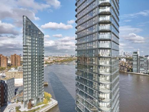 Chelsea Riverview Three Bedroom Apartment - image 14