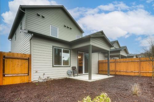Newly Built PNW Home: 1 Mi to WSU & Med Center in Mount Vista (WA)
