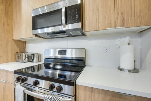 Newly Built PNW Home: 1 Mi to WSU & Med Center in Mount Vista (WA)