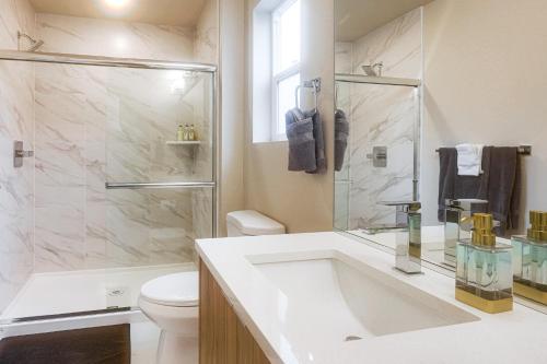 Newly Built PNW Home: 1 Mi to WSU & Med Center in Mount Vista (WA)